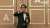 喜びのあまり蟹ジャンプしながらプレスルームに入ってきて、高すぎるマイクに苦戦するキー・ホイ・クァンは可愛すぎる。優勝。  #アカデミー賞 #Oscars #AcademyAwards