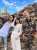 ＼#城塚翡翠 でリアタイ／ &nbsp; 翡翠(#清原果耶)に声をかけてきた ちょっと怖いお兄さんたち &nbsp; #オフショットは可愛い笑顔で #翡翠も一緒に記念撮影