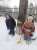 В нашем ДОУ проходит природоохранная акция 'Трудно птицам зимовать - надо птицам помогать'. Родители, дети и воспитатели приняли активное участие в изготовлении обычных и съедобных кормушек.