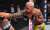 #спорт #бокс #мма Бой Оливейра — Дариуш на UFC 289 закончился неожиданным нокаутом фаворита. Видео