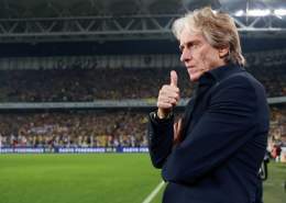 Jorge Jesus: "2. golde sevindim. &Ccedil;&uuml;nk&uuml; g&uuml;zel bir oyun sonrasında geldi. Bundan dolayı mutlu oldum. Akıllı bir şekilde hızlı bir ta&ccedil; atışı sonrasında, g&uuml;zel bir oyunla gol&uuml; bulduk. Neredeyse o an ben bile aksiyon