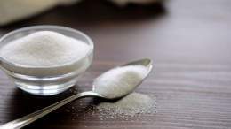 Zero-calorie sweetener erythritol has been linked to an increased risk of cardiovascular events, including heart attacks and strokes for older adults consuming high amounts and already at risk of heart disease, according to a new study.