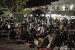 インドネシア地震、死者162人に 地元州知事と当局者明かす