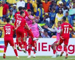 Wydad Casablanca defeat Mamelodi Sundowns 2-2 (on away goal) to qualify for the CAF Champions League final.  They will play Al Ahly in the final.  They beat Al Ahly 2-0 to win the CAF Champions League last year.