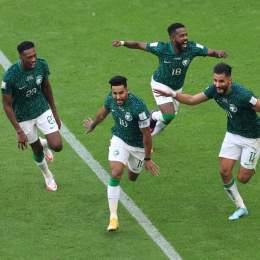 サウジアラビアが1-2でアルゼンチンに逆転勝利  アジアとして本当に最高！！ そして明日はドイツ - 日本！ 日本も自信を持ってプレーをすればドイツに勝てる！！ 絶対に勝てる！信じてる！！ 頑張れ日本！！  #FIFAワールドカップ