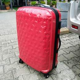 #EleganzaNigeria make pretty good #MadeinNigeria #luggages. Just N29,500 for the large size. Check out their showroom at Eleganza Building, Akin Adesola Street, VI, Lagos.  &mdash; #luggage #Lagos #Nigeria #لاغوس #نيجيريا #ラゴス #ナイジェリア
