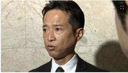 『鼻血が出た後も殴られた』高野光二郎議員に殴られた秘書が取材に応じる&hellip;高野議員は記者団に「複数回の暴行はなかった」と説明。  胸のあたりをポンとたたくつもりが、鼻に当たってしまった。嘘はいかんよ嘘は&hellip; ポンで鼻血は出ません。  #岸田政権　#高野光二郎 　#自民党は国民の敵 　#自民党