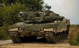 Польша планирует передать Украине 10 танков Leopard 2, чтобы показать пример европейским партерам, &mdash; советник президента Польши Якуб Кумох.