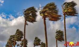 زخات رعدية وبرد وهبات رياح بعدد من المناطق (نشرة إنذارية)