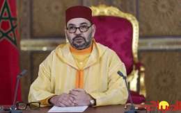 الملك يعزي أسرة الشيخ لارباس ولد الشيخ ماء العينين