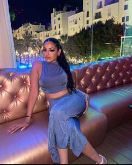 Photo shared by \ud83c\uddf2\ud83c\udde6\ud83c\udf39Moroccan special page \ud83c\udf39\ud83c\uddf2\ud83c\udde6 on December 24, 2023 tagging @callme_lady.d. May be an image of 1 person, makeup, jumpsuit and dress.