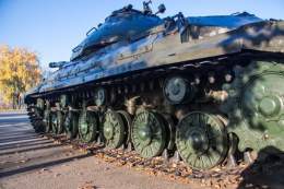 Замглавы МИД Украины Мельник оценил каждый немецкий танк на вес золота и просит еще #Украина #танк #Германия