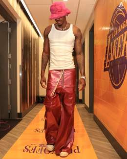 Vando's fit ahead of Game 3 last night  You rocking with it?  (via @Lakers)