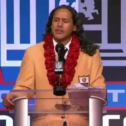 Troy Polamalu: &ldquo;When wearing the black and gold suit of armor, make sure nobody desecrates it disrespects it. Most importantly, we ourselves don&rsquo;t dishonor it.&rdquo;  #Steelers #NFL