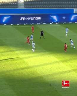 Marcel Sabitzer brings his expert long-range shooting to Old Trafford  [THREAD]    (via @Bundesliga_EN)