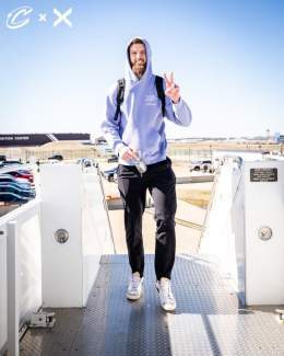 Headed to the Sunshine state.   @stockx | #ad | #LetEmKnow