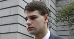 The man charged with killing his mother at sea in an alleged attempt to inherit millions has died while awaiting trial, authorities said Thursday. The cause of Nathan Carman's death wasn't immediately clear.