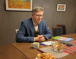 "Кожен російський танк, який знищено в Україні, не атакуватиме нашу землю", - посол Естонії Каймо Кууск