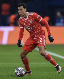 Pedri and Gavi crashed out the Europa league while Musiala is balling in the UCL and knocking out PSG. We all know who&rsquo;s always been clear&hellip;