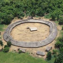 BRASIL: Minist&eacute;rio da Sa&uacute;de decretou emerg&ecirc;ncia de sa&uacute;de p&uacute;blica na Terra Ind&iacute;gena Yanomami. Eles vem sofrendo com desnutri&ccedil;&atilde;o grave e mal&aacute;ria.