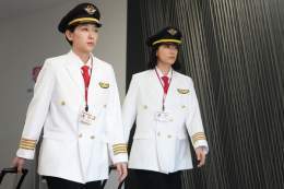 安藤サクラ＆水川あさみがパイロットに!? 江口のりこ＆神保悟志も登場「ブラッシュアップライフ」   #江口のりこ #神保悟志 #ブラッシュアップライフ