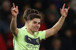[] Julian Alvarez vs Bournemouth:  45 touches  4/6 ground duels won  2/3 tackles won 2/2 dribbles completed  1 key pass 1 goal  #ManCity