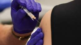 The FDA is finalizing plans to put a "black box" warning on Covid-19 vaccines, sources tell CNN, its most serious alert meant to warn about drug risks.FDA intends to put its most serious warning on Covid vaccines, sources say | CNNFrom cnn.com