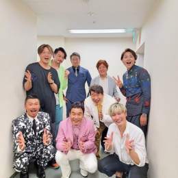 昨日は、公開中の映画『スーパー戦闘 純烈ジャー 追い焚き\u2606御免』の初日舞台挨拶にゲストで参加してきました。⁡新メンバー発表などもあり、賑やかな舞台挨拶になりました。⁡⁡皆様、是非とも宜しくお願い致します。⁡#ダチョウ倶楽部⁡ ⁡ #純烈⁡ ⁡ #スーパー戦闘純烈ジャー  #舞台挨拶⁡ ⁡