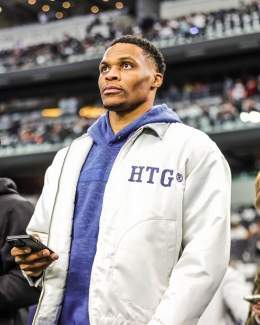 What's up, Brodie!  #PHIvsDAL | #DallasCowboys