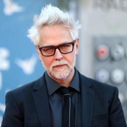 &iexcl;EMPEZ&Oacute; EL MISTERIO!  James Gunn confirm&oacute; que se encuentra en conversaciones con un actor para interpretar a BOOSTER GOLD en el DCU.