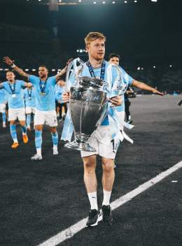 4k Wallpapers of Kevin De Bruyne's first champions league trophy  (Thread)