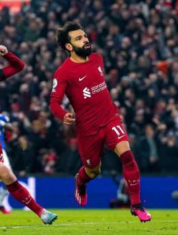 Mohamed Salah for Liverpool vs. Everton:  \u25c9 Most touches in opp. box (9) \u25c9 Most duels won (8) \u25c9 Most shots (6) \u25c9= Most fouls won (4) \u25c9 Most successful take-ons (3) \u25c9 Most shots on target (3) \u25c9= Most goals (1)   Mo(s