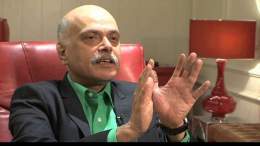 Income Tax officials raid @TheQuint founder #RaghavBahl&rsquo;s Noida office