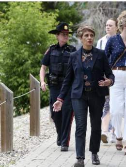 Gondik, Clare Smart, Neufeld and Shawn Cornett all in on the #Groomers agenda @CalgaryPolice #cdnpoli @ABDanielleSmith @MaximeBernier @cityofcalgary