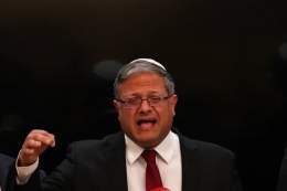 "الاستهداف ليس فقط ضد أولئك الذين يشكلون تهديدا فوريا؛ هناك أشخاص في غزة لا يستحقون الحياة، إنهم ليسوا حتى بشرا".