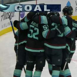 THE KRAKEN CRACK IT OPEN IN THE SECOND