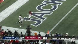 THIS CATCH FROM TRAVIS HUNTER!  JACKSON STATE TIES IT UP IN THE FINAL SECONDS