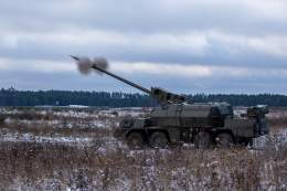Slovakia to hand over Zuzana-2 self-propelled howitzers to Ukraine   \ud83c\uddf8\ud83c\uddf0Defense Minister Jaroslav Nay says  \ud83c\uddfa\ud83c\udde6military is undergoing training on the 155mm Zuzana-2s, 8 units of the howitzer be later sent to 