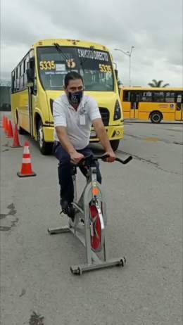 Demonstrating for bus drivers in San Luis Potos&iacute;, Mexico, what it's like to pass by bicyclists.