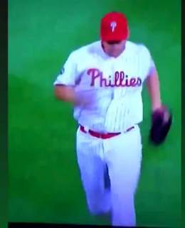Christian McCaffrey seeing Baker Mayfield possibly become his QB again:0:06137.1K views