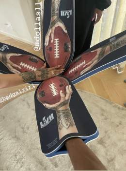 Rihanna and her friends for #FentyBowl   Pic via @/thisisnikia on IG  #TeamFenty #AppleMusicHalftime