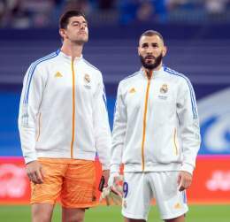 On Friday night, Real Madrid took a plane to return from Valladolid. It was a 15 minutes flight.  Ridiculous.