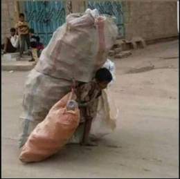 Children are trying to get by in #Yemen