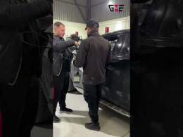 قبل مانلحق للورشة لقيت خونا من الجلفة قالي على مشكل التويوتا فيها لغيا وشفت زوج مرسداس GLE في حالة