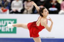 Japan's  Kaori Sakamoto 坂本花織 defends World title   --  " I was a little nervous because of that." But the support from crowd fixed that. "That gradually changed my energy; I wanted to do my best. I thank everyone for the support!"  #WorldFigure