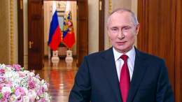 Владимир Путин поздравил российских женщин с 8 марта Подробнее: