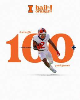 The train keeps ???????.  #Illini | #HTTO | #famILLy