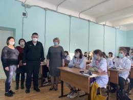 Студенческий десант продлится до 21 января 2022 г., ребята желающие связать свою судьбу со службой в полиции могут принять участие.  Корреспондент направления по связям со СМИ  Отдела МВД России по Безенчукскому району  Ю.А. Бутаева