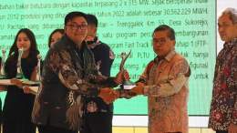 Asian Agri Sabet Penghargaan PROPER Hijau Untuk Tiga Pabrik Sawitnya  #beritasawit #Sawit #palmoil #infosawitcom #infosawit #SawitRakyat #sobatani #SahabatKebun #indonesia #sustainablepalmoil #AsianAgri #Proper #KLHK