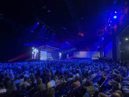 BREAKING: Massive crowd for Donald Trump at Turning Point in West Palm Beach